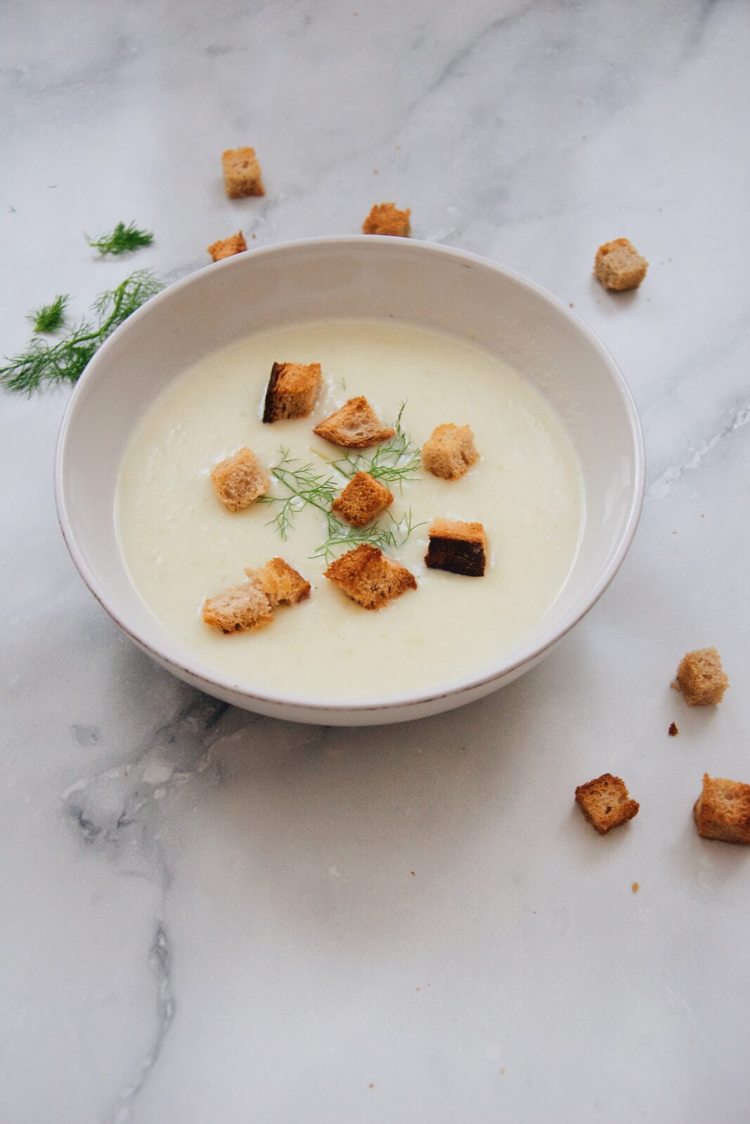 idées recette de soupes de légumes, velouté de topinambour