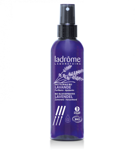 layering japonaise, eau florale pour le visage routine beauté bio